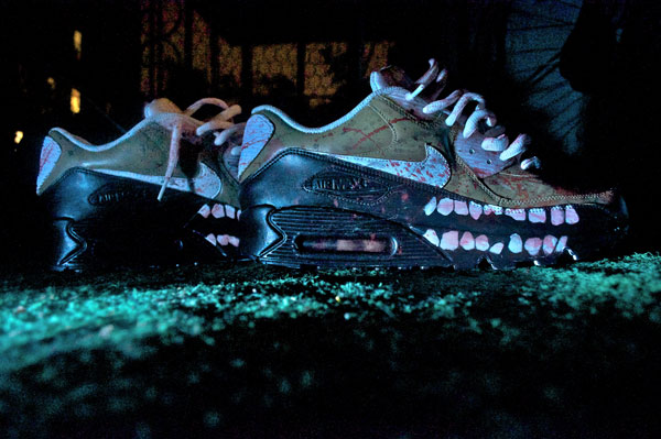 Recuerdo Posicionar Dictar The Walking Dead Nike Air Max 90 Custom Shoes by Laptop Lasane