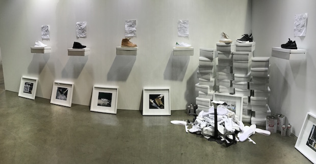 randy-the-cobbler-custom-sneakers-at-complexcon-2
