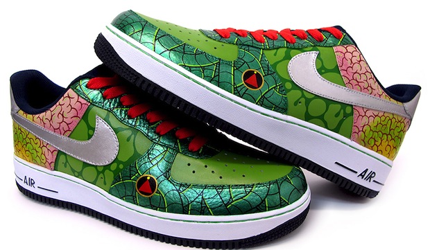 mars-attacks-nike-air-force-sekure-d-custom-2