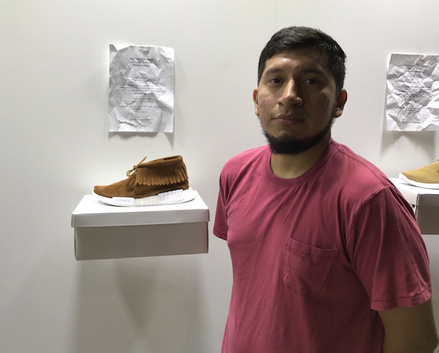 randy-the-cobbler-custom-sneakers-at-complexcon-4